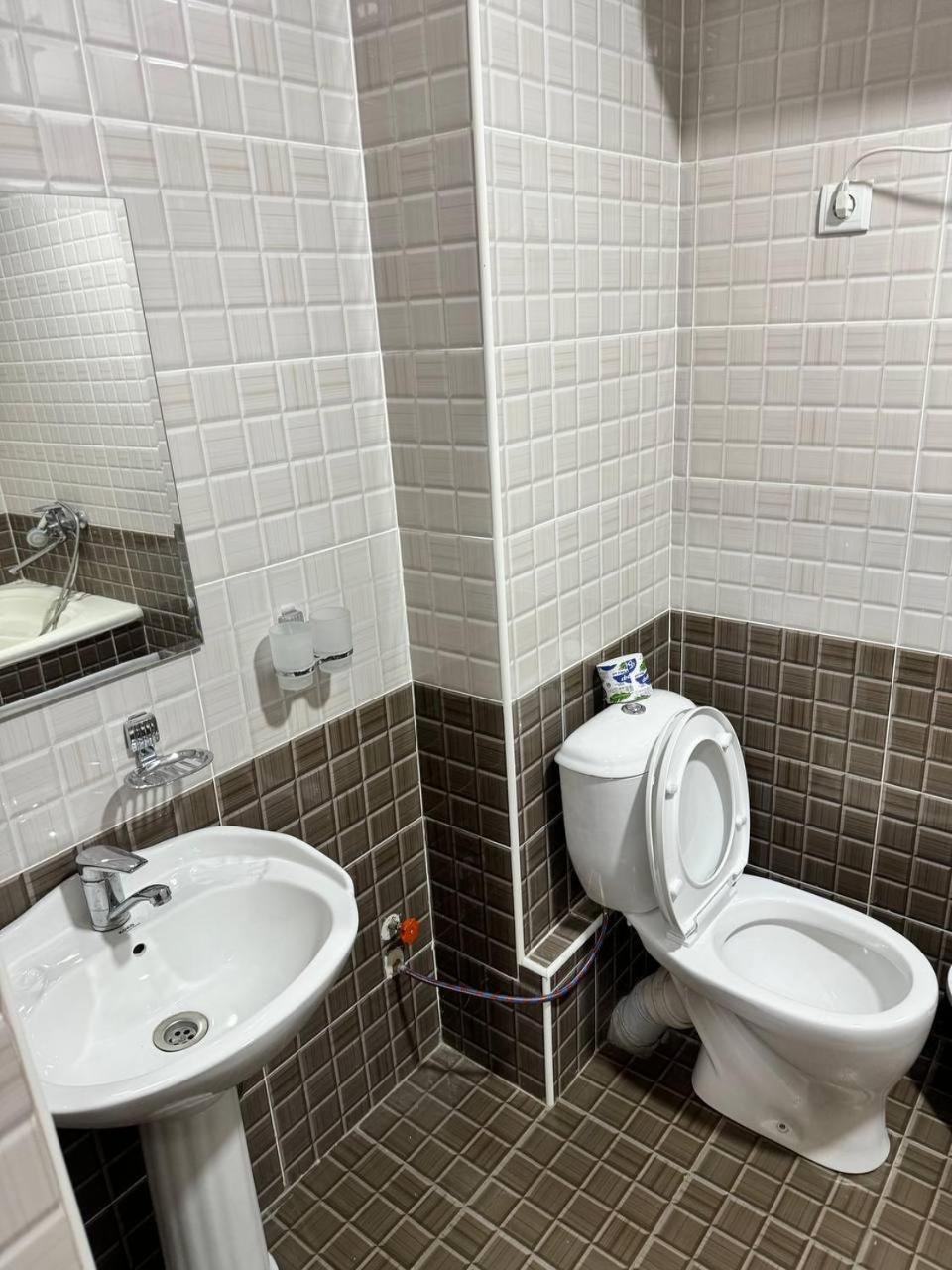 Hotel Rudaki Panjakent エクステリア 写真